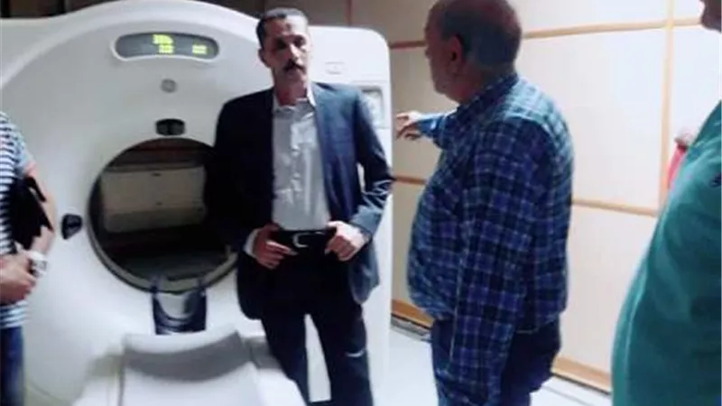 الوادي الجديد.. وكيل وزارة الصحة يتفقد مستشفى الخارجة