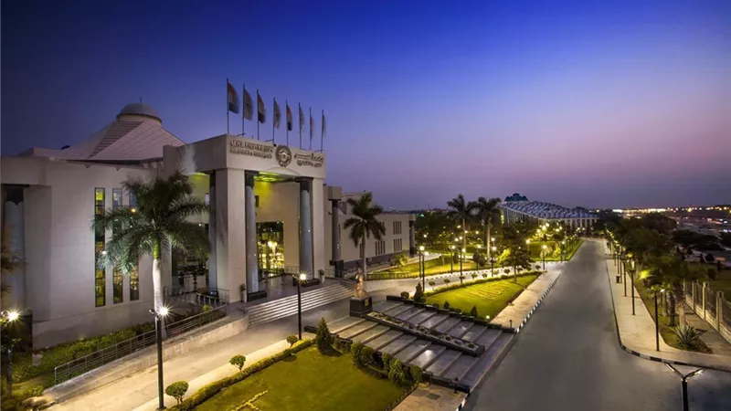 الهيئة القومية لضمان جودة التعليم تمنح كلية العلوم والصيدلة بجامعة مصر اعتماد الجودة