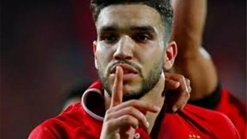 شوبير: مدرب الأهلي الجديد يحسم مصير أزارو