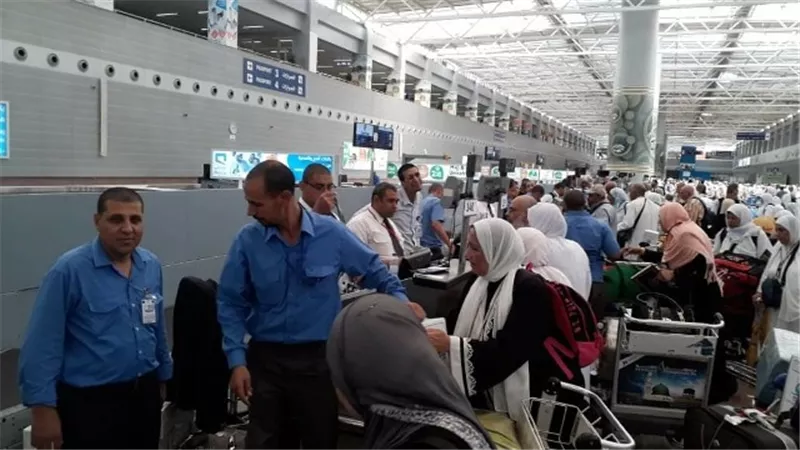 مصرللطيران تسير غدا ١٧ رحلة لنقل ٣٣٠٠ حاجًا
