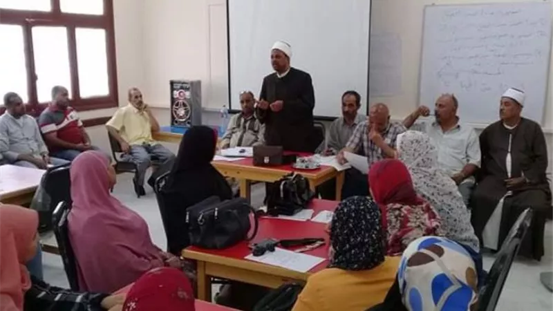 رئيس أزهر أسيوط يناقش شروط الجودة بالمعاهد