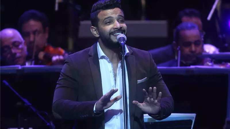 محمد حسن ومنى بوركهارد ودينا الوديدى فى القلعة