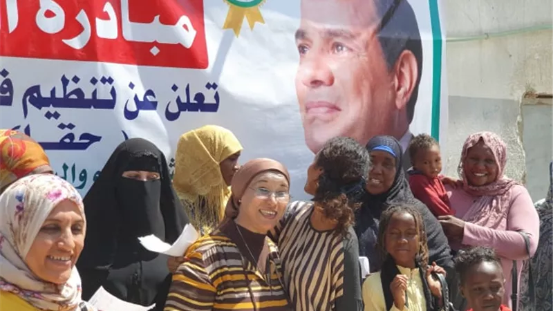 قافلة طبية بحدائق الاهرام لعلاج الاهالي بالمجان.. صور