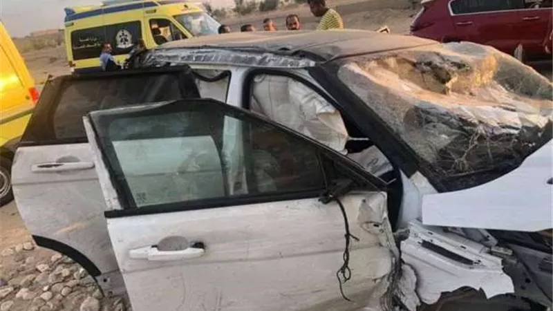 10 صور ترصد حادث عمرو زكي بطريق الساحل الشمالي