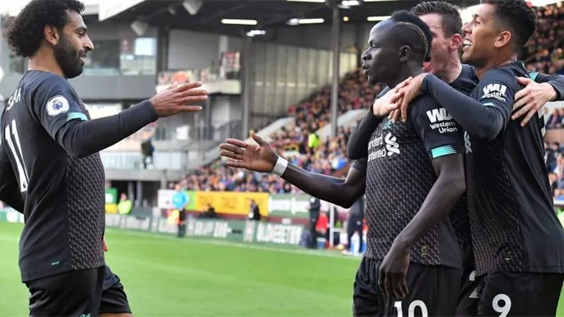 بمشاركة صلاح .. ليفربول يتصدر الدوري الإنجليزي بثلاثية في شباك بيرنلي