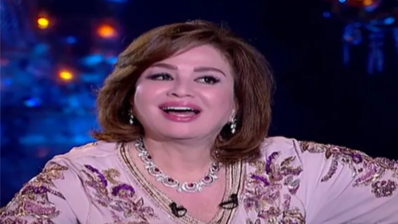 الهام شاهين توجه رسالة شديدة اللهجة لمنتقدي حضورها معرض دمشق الدولي