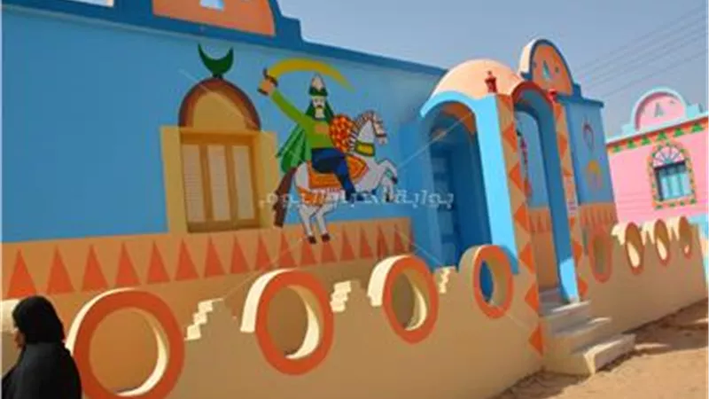 تأهيل منازل ووصلات مياه شرب وتعريش أسقف وقوافل طبية بالقرى الأكثر فقرا فى الأقصر