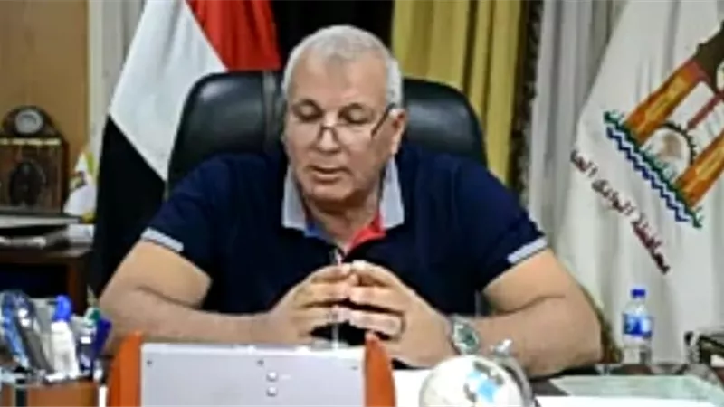 تغيير مواعيد العمل الرسمية لتبدأ من الثامنة حتى الثالثة مساء بالوادى الجديد