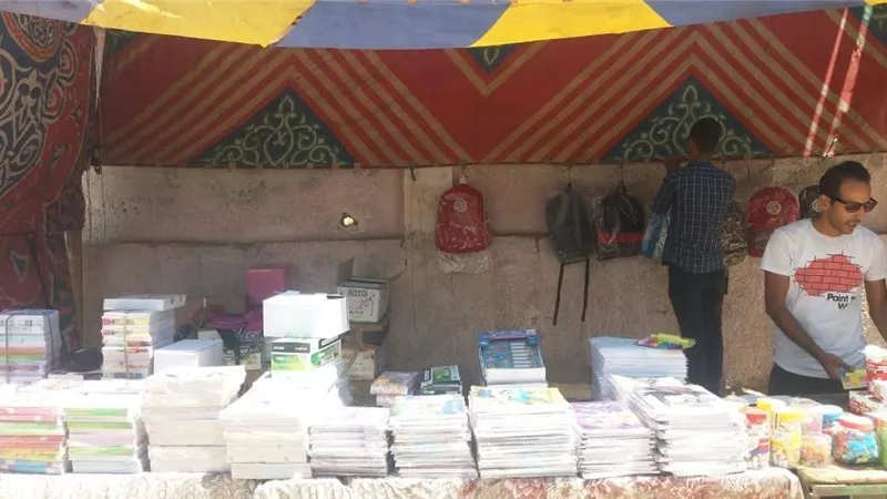 مستقبل وطن سوهاج ينظم معرضين لبيع الأدوات المدرسية بمركزى طهطا وجهينة