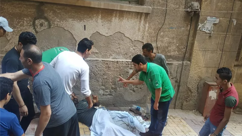 فريق برنامج اطفال بلا مأوى ينقذ مشرد فى الاسكندرية ويلحقه بدار رعاية