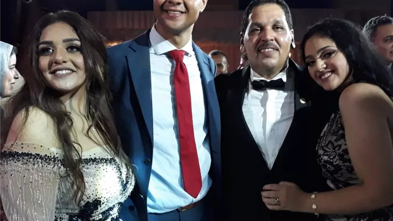 الف مبروك الخطوبة