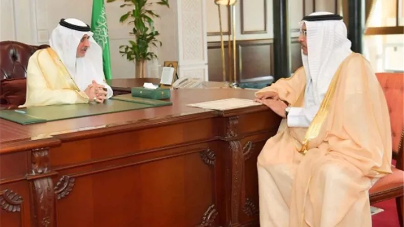 أمير منطقة تبوك يطّلع على تقرير بدء العام الدراسي الجديد