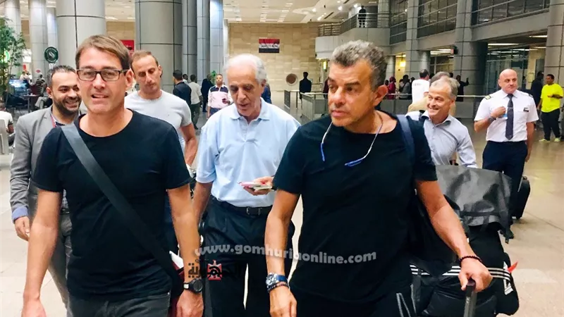 رينيه فايلر المدير الفني للأهلي يصل مطار القاهرة .. صور