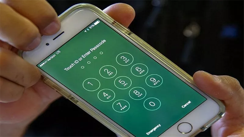 اختراق هواتف آيفون .. خلل أمني في نظام التشغيل