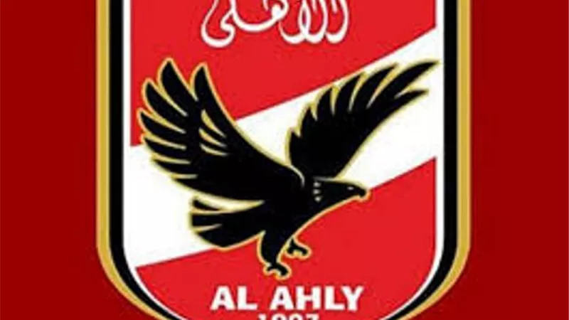 نجم الاهلى يتعرض لحادث سير أثناء ذهابه لحضور التدريبات