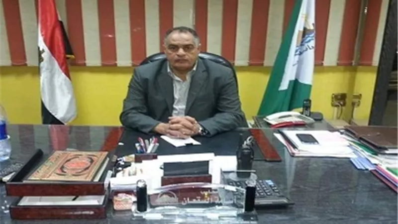 تصدع عقار بشارع حارة نجم بشمال الجيزة واخلاءه من السكان
