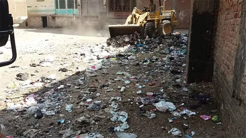 الهواري يوجه برفع المخلفات بالقري التابعة للقناطر الخيريه