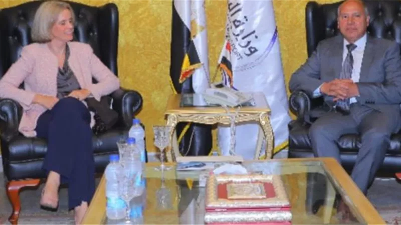 بحث التعاون المشترك مع سفيرة بلجيكا في مجالات النقل المختلفة