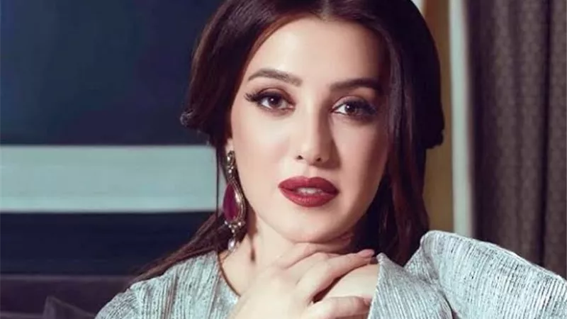 كندة علوش مع ابنتها تشعل 