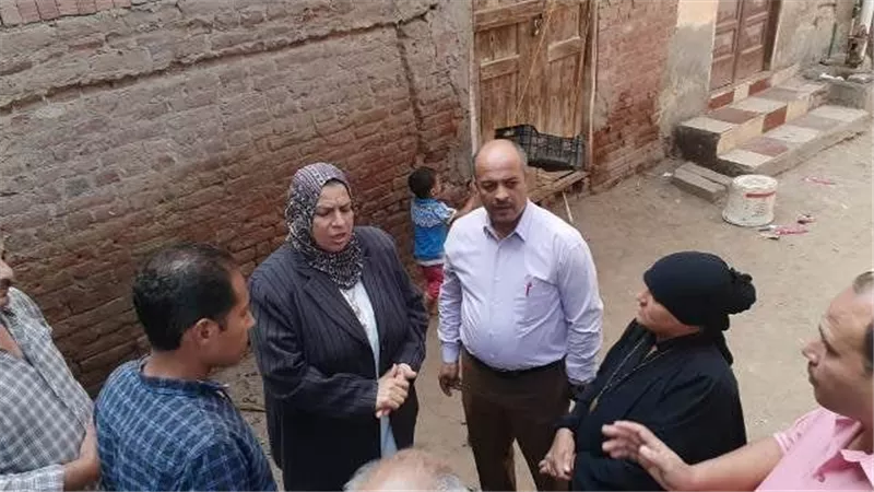 غراب يستجيب لسيدة أرملة ويأمربإقامة كشك لها بمركزمنيا القمح