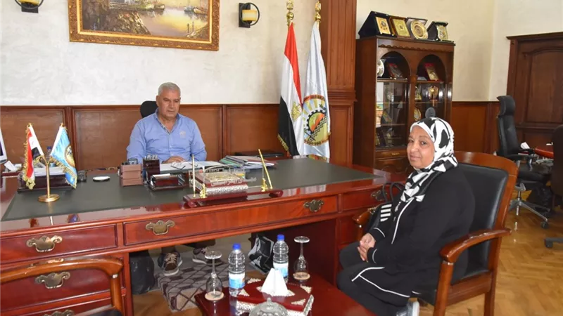 الغرابلى يؤكد أهمية الاستفادة من ذوي الخبرات فى القطاعات الخدمية