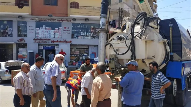 مياه القناة تواصل أعمال الإحلال والتجديد في الإسماعيلية ..صور