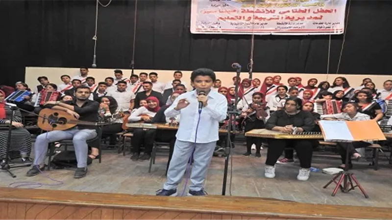 نبوى باهى يشهد حفل ومعرض ختام أنشطة المراكز الصيفية المجانية