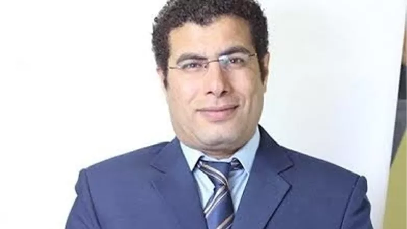 خبير اقتصادي: إلغاء الدولار الجمركي دافع لتحفيز الصناع على زيادة الانتاج