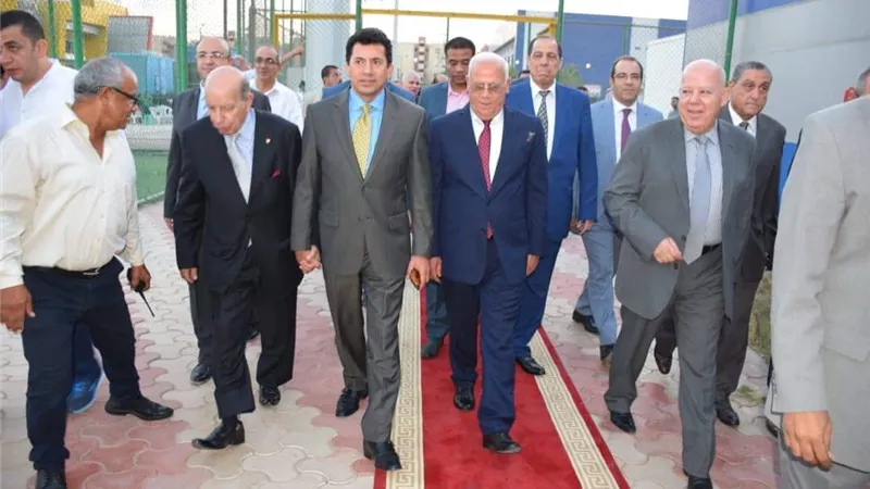 وزير الرياضة ومحافظ بورسعيد يفتتحان بطولة الجمهورية للشركات