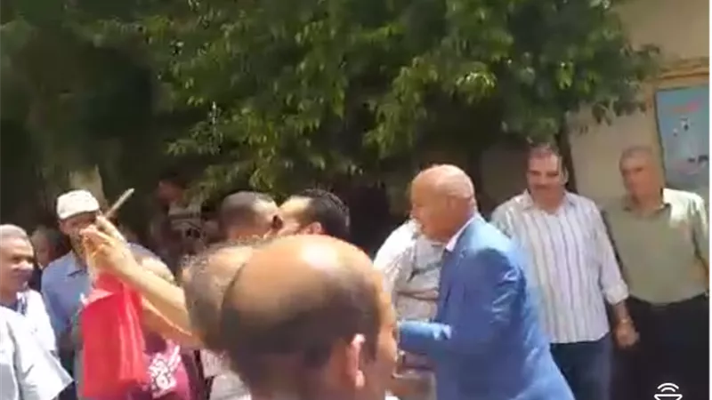 مزمار وطبل بلدى فى استقبال وكيل وزارة الصحه ببنى سويف