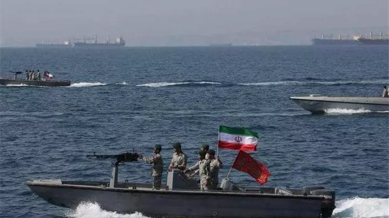 ايران تحتجز 7 قوارب صيد وتعتقل 24 أجنبياً بخليج عمان