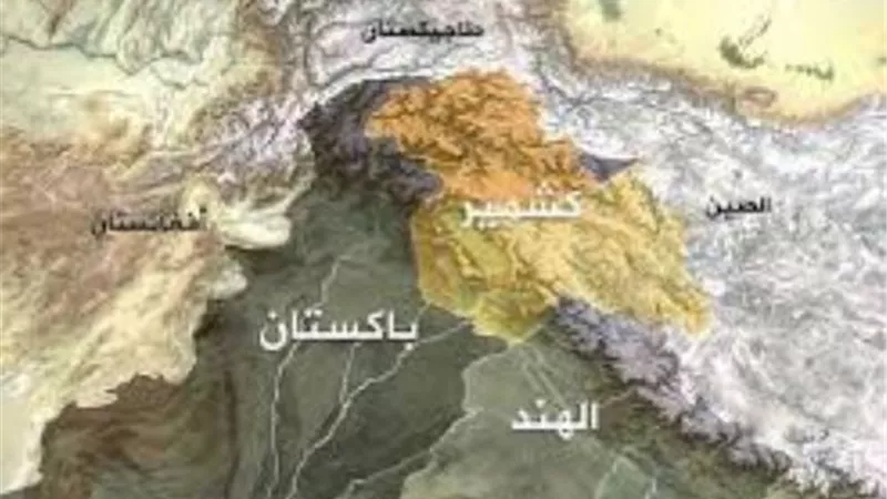 وزيرا خارجية السعودية والإمارات يصلان إلى باكستان لبحث تطورات كشمير