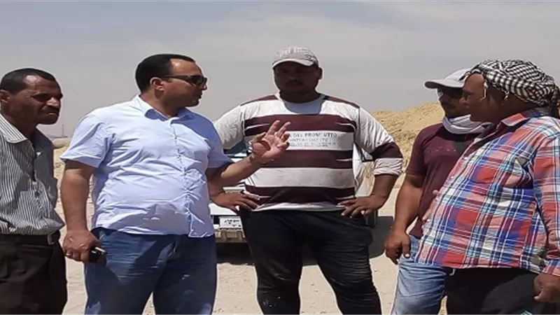 سحب تنفيذ مشروع الصرف الصحى بالمنشاه وإسناده لشركة أخري لإنجاز المشروع