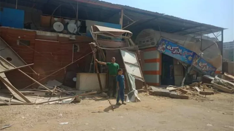 الجيزة تزيل 30 كشكاً غير مرخص بشارع المجزر الالى