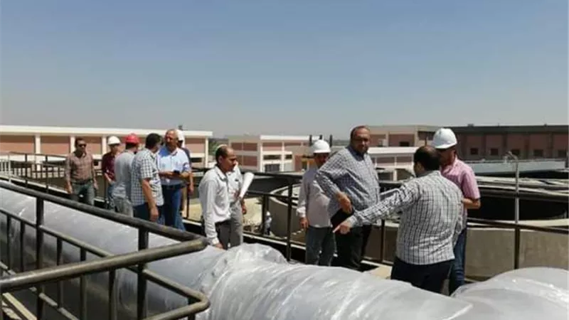 رئيس مياه أسيوط يتفقد محطات الصرف الصحي..صور