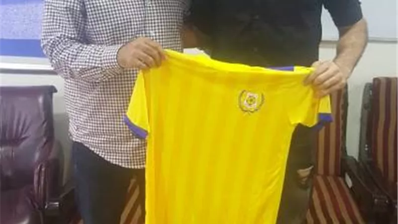 الإسماعيلى يمدد عقد أحمد أيمن 5 سنوات