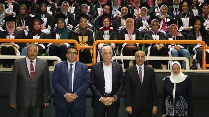 فودة يلتقي أوائل الإعدادية في ختام برنامجهم الترفيهي التثقيفي بشرم الشيخ