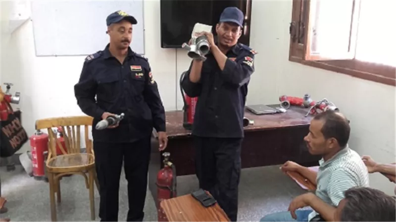 الحماية المدنية والحرائق فى دورة تدريبية بجامعة جنوب الوادى