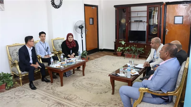 افتتاح مكتبة الركن الكوري بكلية الالسن في جامعة اسوان .. اكتوبر المقبل