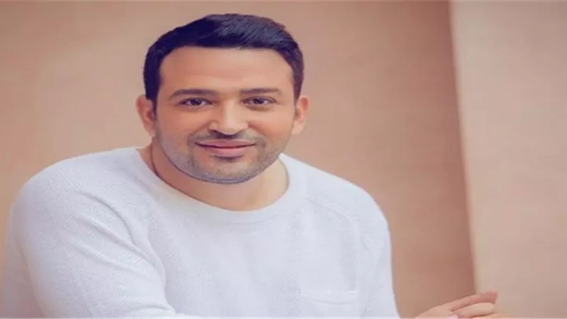 وفاة والد الشاعر تامر حسين