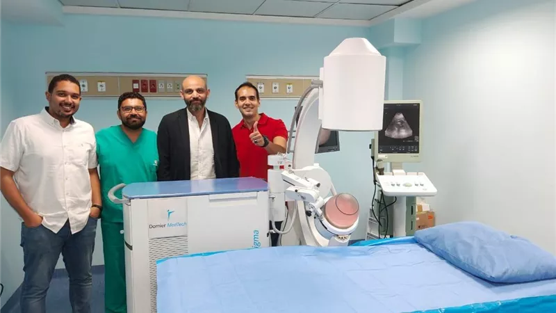 جامعة مصر تقدم جهاز متطور لتفتيت حصوات الكلي وعلاج المرضى (غير القادرين) مجاناً