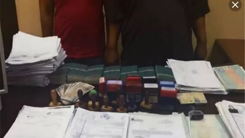 القبض على عصابة بيع وهم السفر بالدقهلية