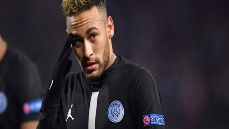 رئيس برشلونة يضع النقاط على الحروف بشأن ضم نيمار