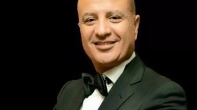 بغدادى يعزف أهل المحبة للفنان عبد المطلب بأوبرا دمنهور