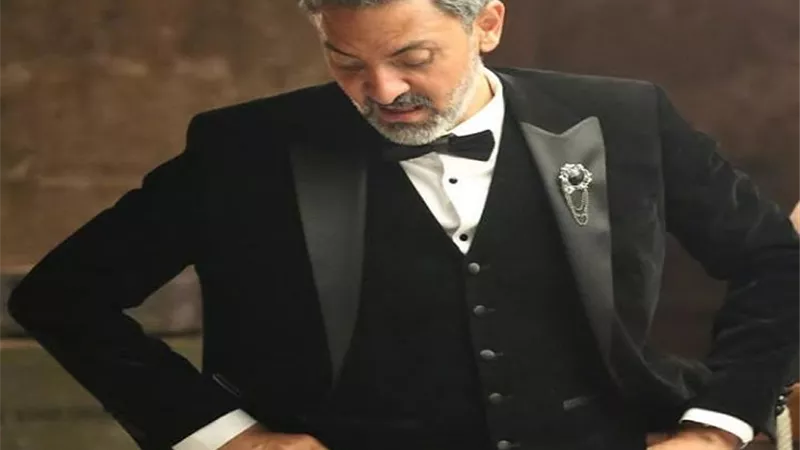 فتحى عبدالوهاب يشعل انستجرام بصورة من كواليس 