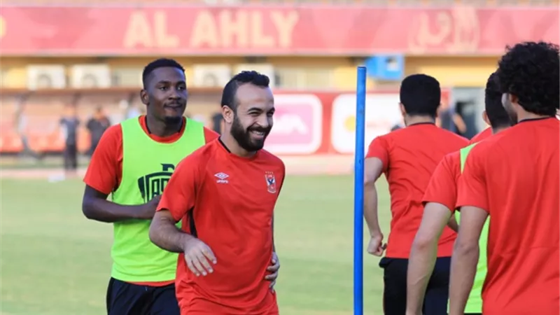 تقسيمة قوية للاعبين في مران الأهلي