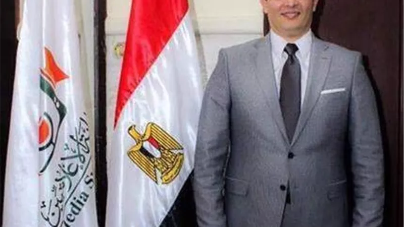 طارق سعدة نقيب الإعلاميين فى حوار خاص مع محمد الباز فى 90 دقيقة .. الليلة