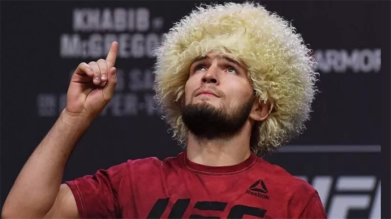 أول تعليق لحبيب بعد احتفاظه بلقب UFC