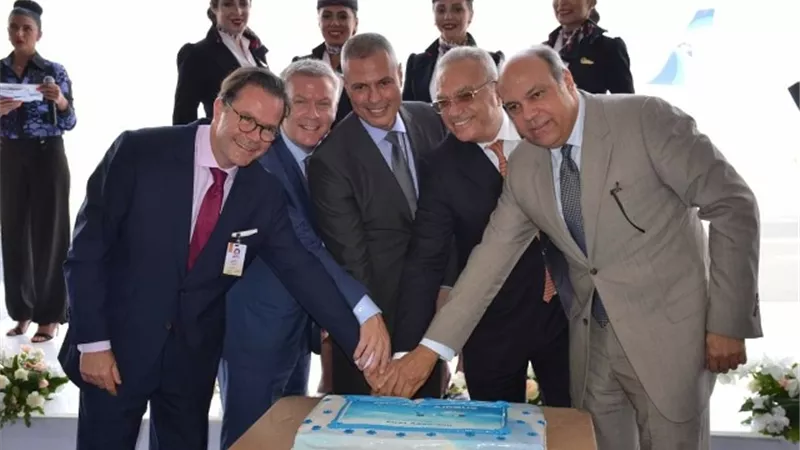 مصرللطيران تحتفل بإستلام أولى طائراتها من طراز A220-300.. صور