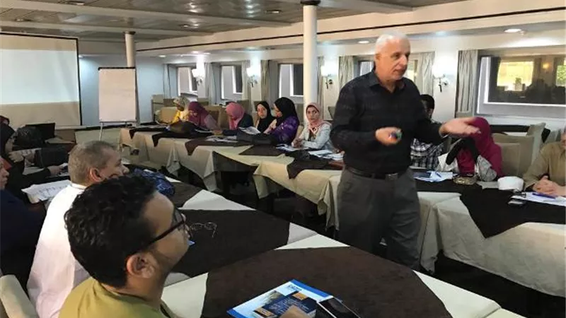 ورشة عمل للخروح بآليات لمناهضة ختان الإناث بأسيوط.. صور